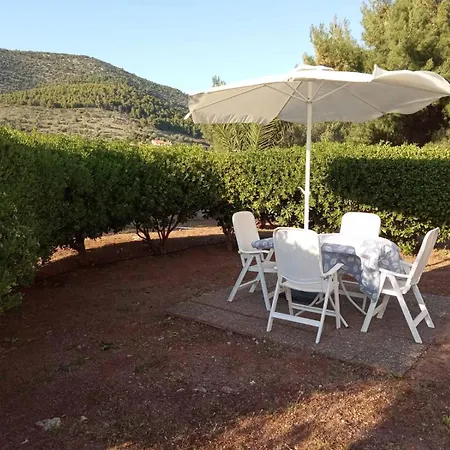 شقة κατοικία με θέα & ησυχία -house In A Peaceful Area *