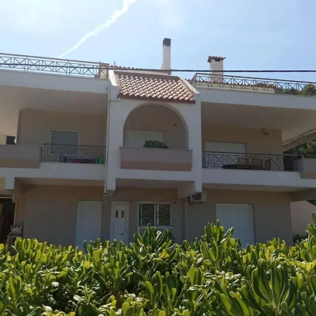 κατοικία με θέα & ησυχία -house In A Peaceful Area Appartamento Perachora